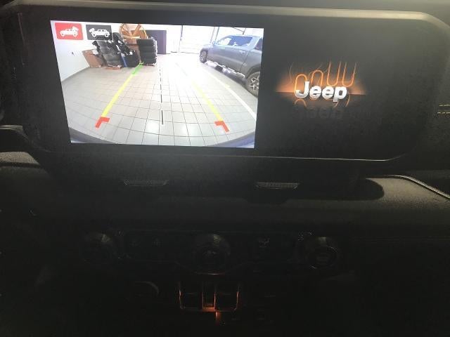 2024 Jeep Wrangler 4-Door Sahara 4x4
