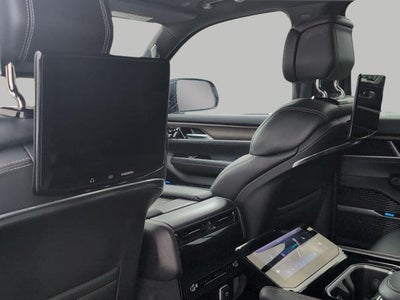 2023 Jeep Grand Wagoneer Base