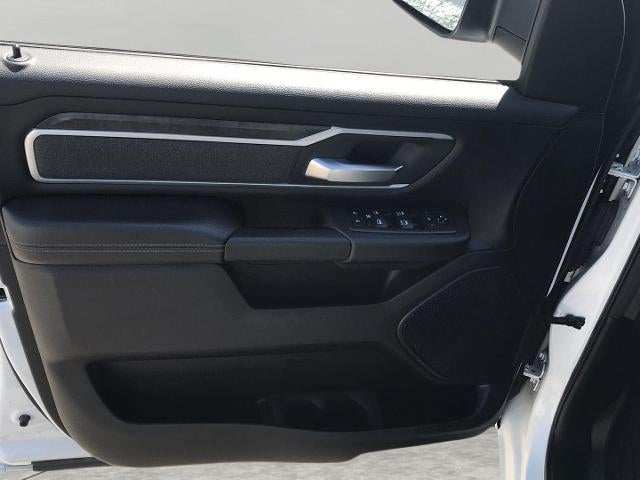2020 RAM 1500 Big Horn Crew Cab 4x4 5'7" Box
