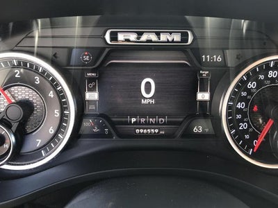 2020 RAM 1500 Big Horn Crew Cab 4x4 5'7" Box