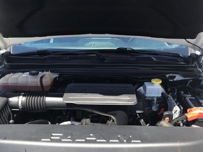 2020 RAM 1500 Big Horn Crew Cab 4x4 5'7" Box