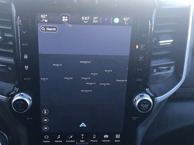 2022 RAM 1500 Big Horn Crew Cab 4x4 5'7" Box