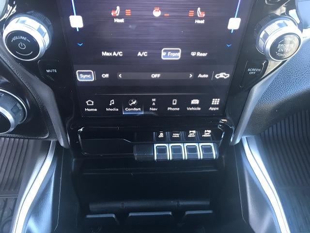 2022 RAM 1500 Big Horn Crew Cab 4x4 5'7" Box