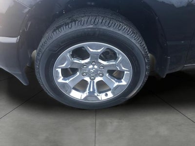 2022 RAM 1500 Big Horn Crew Cab 4x4 5'7" Box