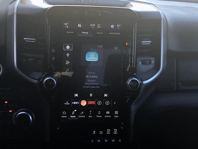 2022 RAM 1500 Big Horn Crew Cab 4x4 5'7" Box