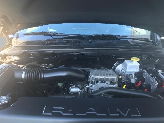 2022 RAM 1500 Big Horn Crew Cab 4x4 5'7" Box