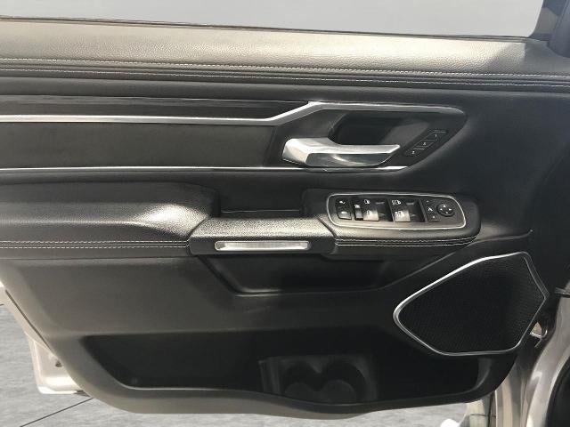 2023 RAM 1500 Laramie Crew Cab 4x4 5'7" Box