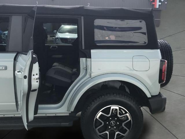 2021 Ford Bronco Base