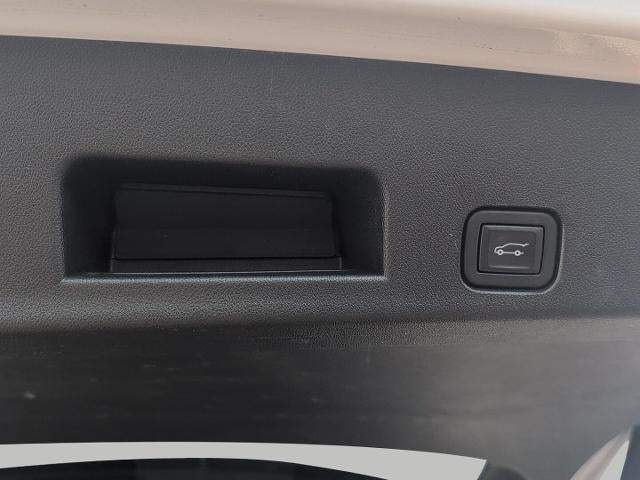 2024 GMC Acadia AT4