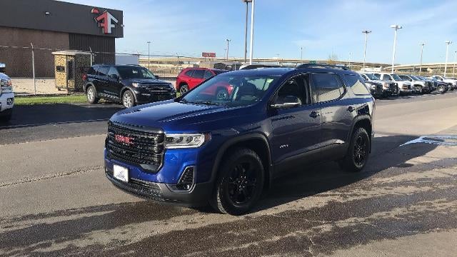 2023 GMC Acadia AT4