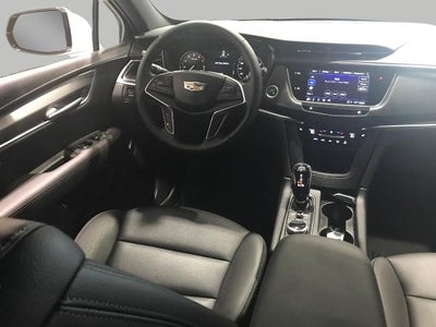 2025 Cadillac XT5 Luxury