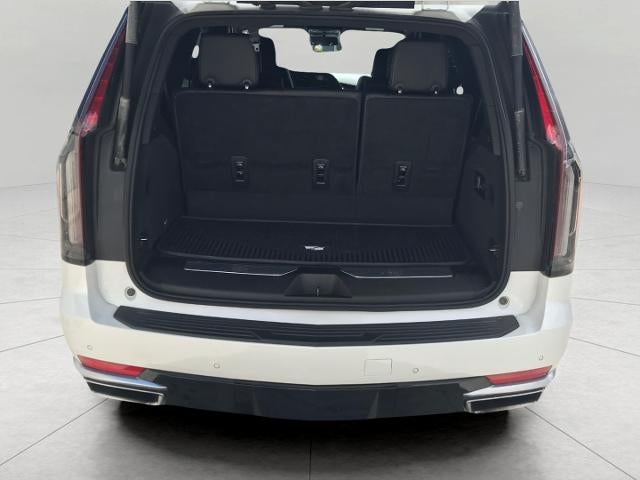 2022 Cadillac Escalade Luxury