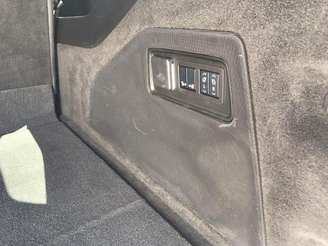 2025 Cadillac Escalade ESV Premium Luxury