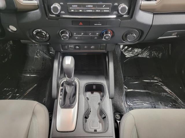 2022 Nissan Frontier Crew Cab SV 4x4