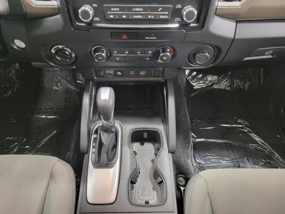 2022 Nissan Frontier Crew Cab SV 4x4