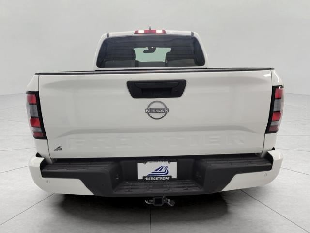 2022 Nissan Frontier Crew Cab SV 4x4