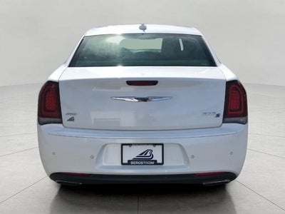 2016 Chrysler 300 300S