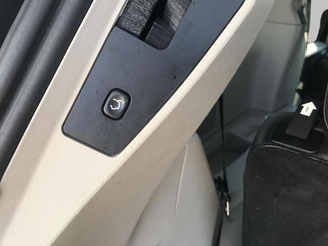2016 Chrysler Town & Country LX