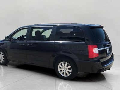 2016 Chrysler Town & Country LX
