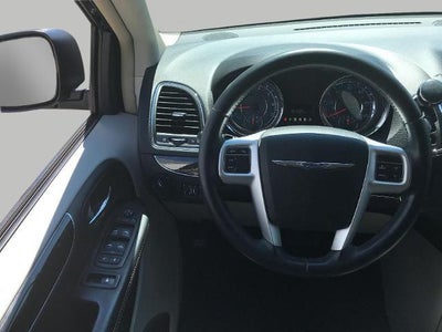 2016 Chrysler Town & Country LX