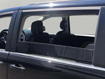 2016 Chrysler Town & Country LX