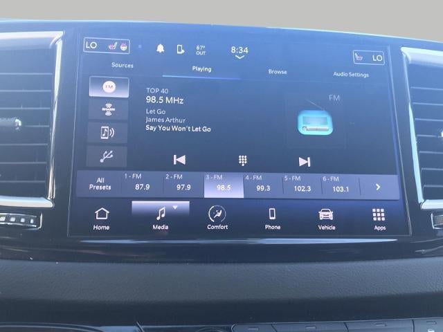 2024 Chrysler Pacifica Touring L