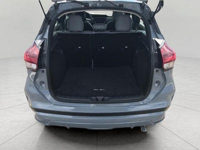2024 Nissan Kicks SR Xtronic CVT