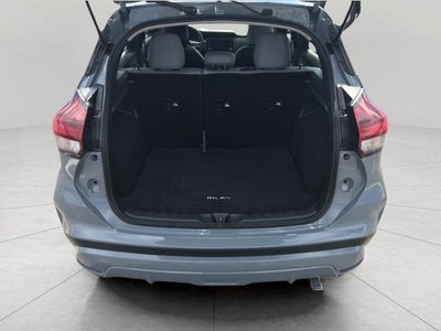 2024 Nissan Kicks SR Xtronic CVT