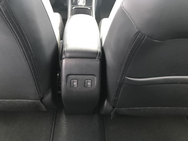 2024 Nissan Kicks SR Xtronic CVT