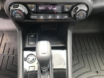 2024 Nissan Kicks SR Xtronic CVT