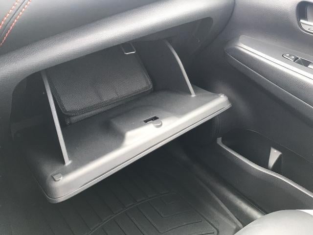2024 Nissan Kicks SR Xtronic CVT