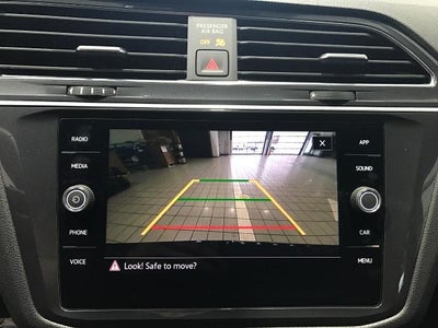 2023 Volkswagen Tiguan SE R-Line Black