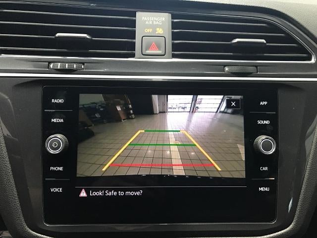 2023 Volkswagen Tiguan SE R-Line Black