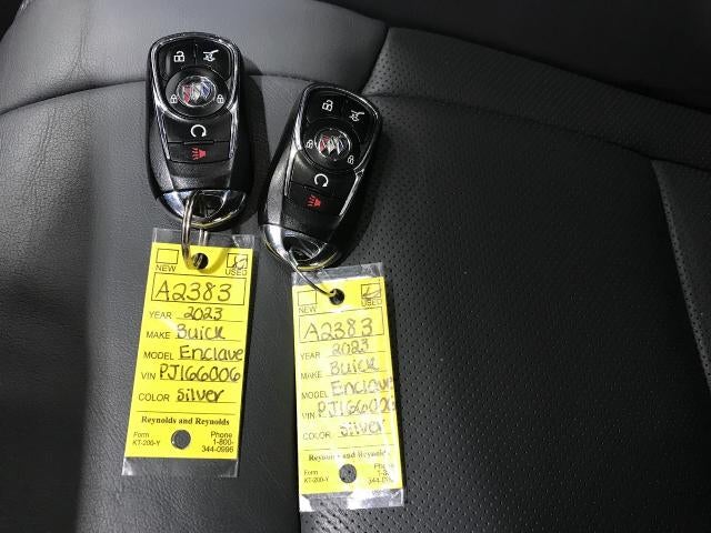 2023 Buick Enclave Essence