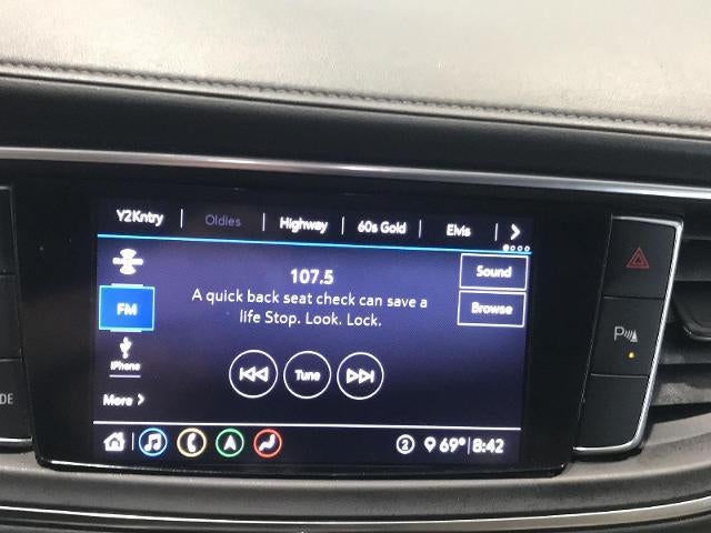 2020 Buick Enclave Essence