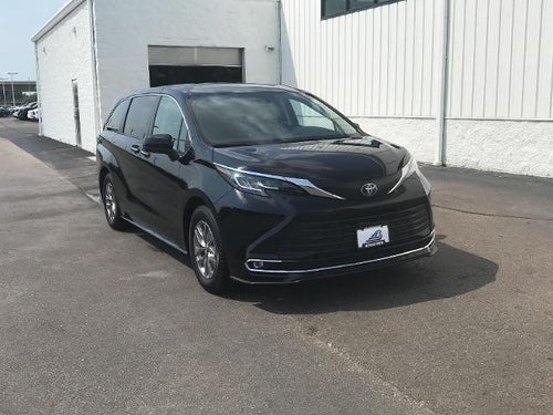 2022 Toyota Sienna XLE