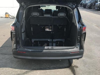 2022 Toyota Sienna XLE