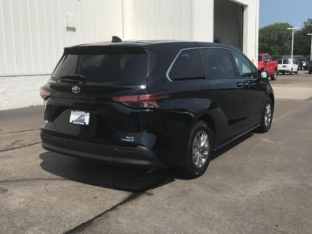 2022 Toyota Sienna XLE